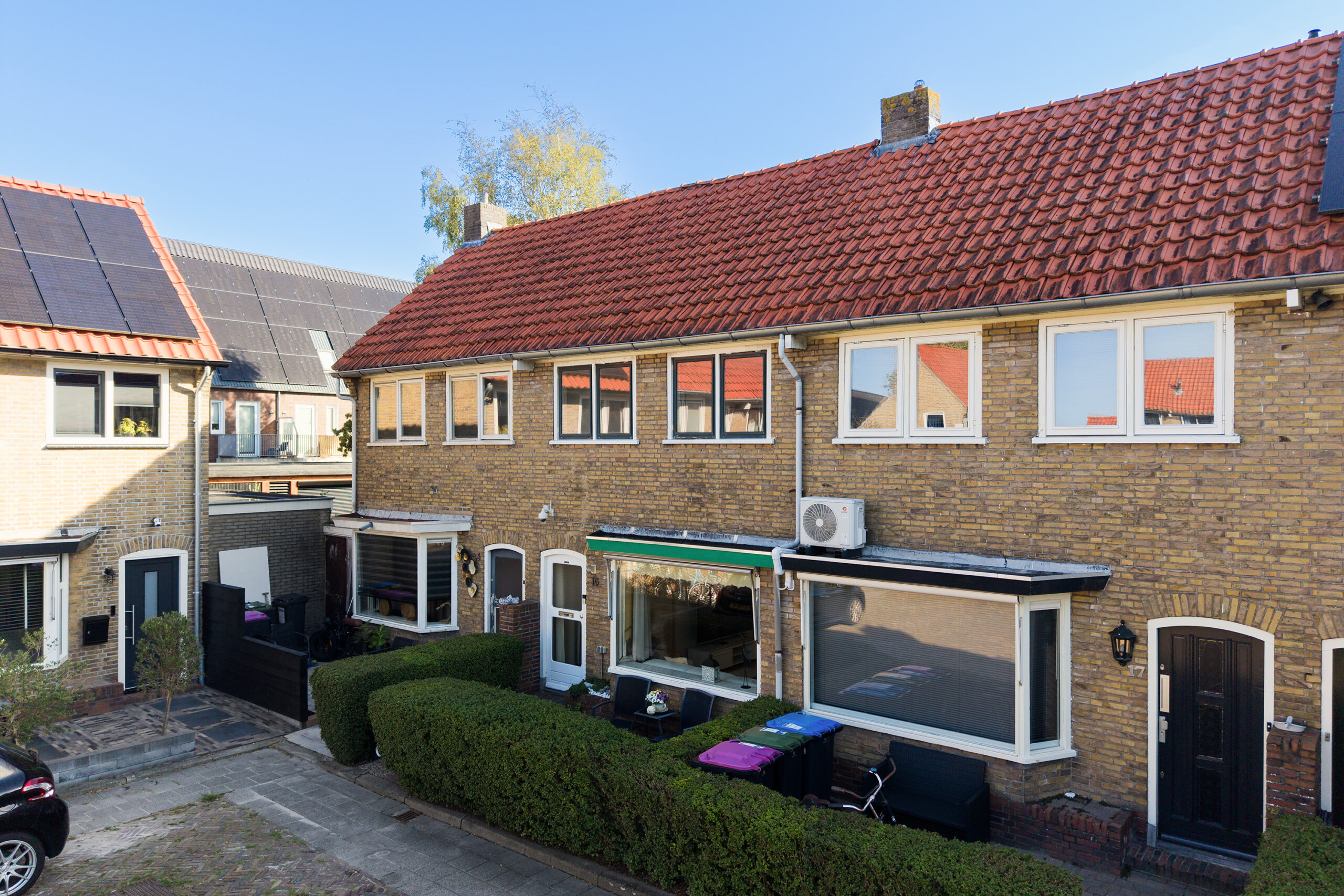 Leeuwarden, Bataviaplein 16